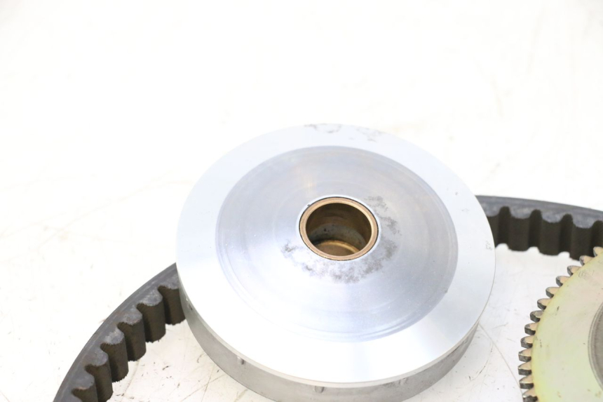 photo de VARIADOR PIAGGIO TYPHOON 50 (2000 - 2009) - Detalles de los puntos de fijación