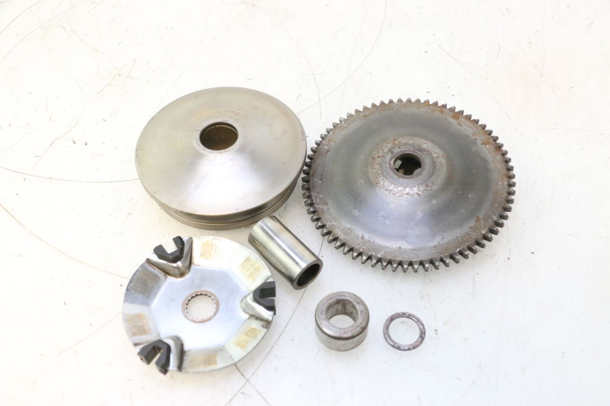 photo de VARIADOR PIAGGIO TYPHOON 50 (1993 - 1999) - Primer plano técnico