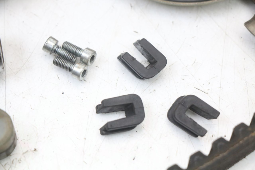 photo de VARIADOR PIAGGIO TYPHOON 80 (1994 - 1997) - Estado de la superficie y material