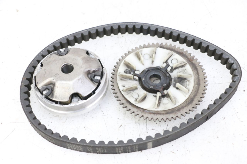 photo de VARIADOR UNIVERSAL BIKE ZN50QT-11B 50 (2018 - 2021) - Zoom estado de uso