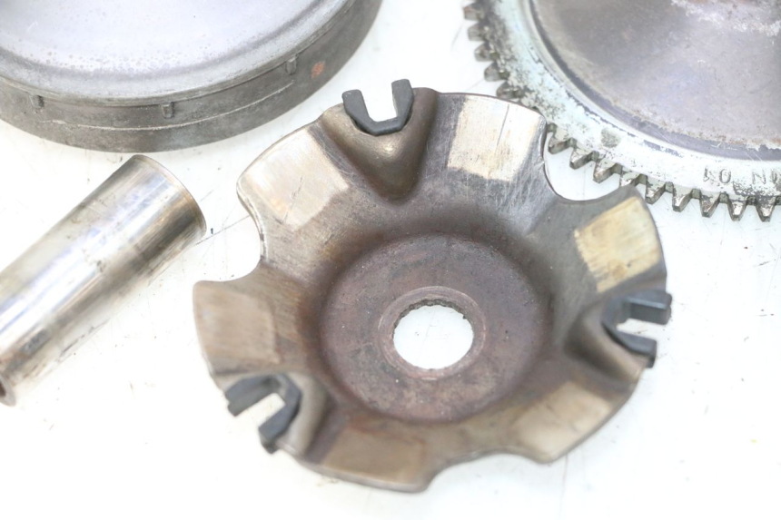photo de VARIADOR PIAGGIO VESPA LX 2T 50 (2005 - 2013) - Recambio usado revisado
