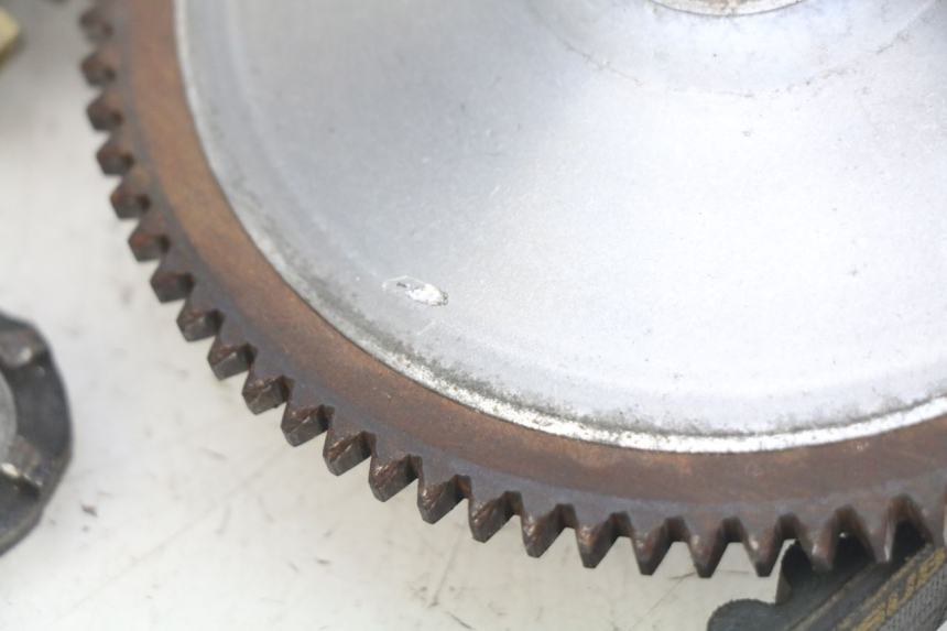 photo de VARIADOR PIAGGIO VESPA LXV 125 (2006 - 2009) - Primer plano técnico