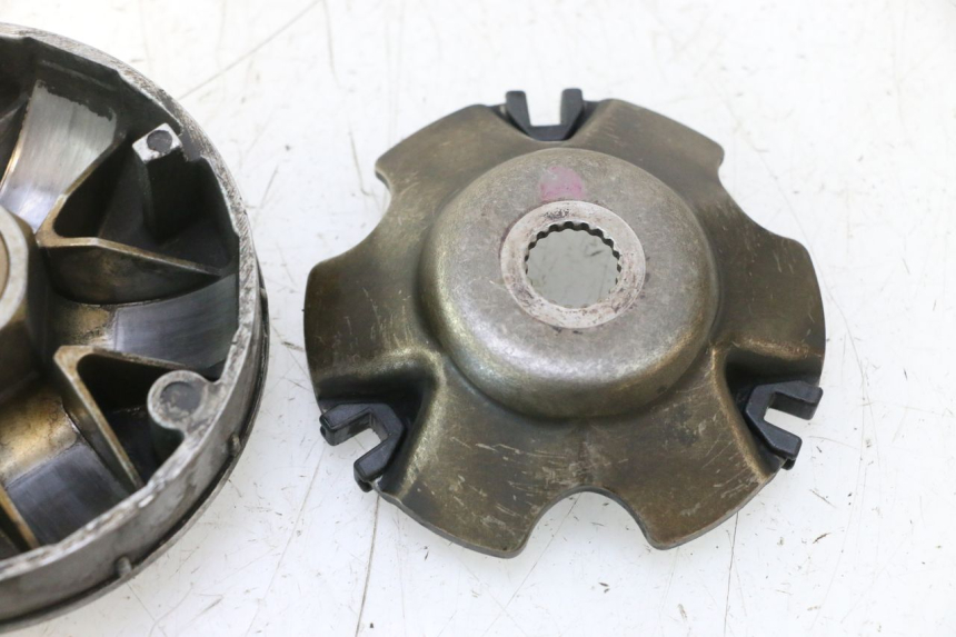 photo de VARIADOR PIAGGIO VESPA PRIMAVERA 2T 50 (2013 - 2018) - Primer plano técnico