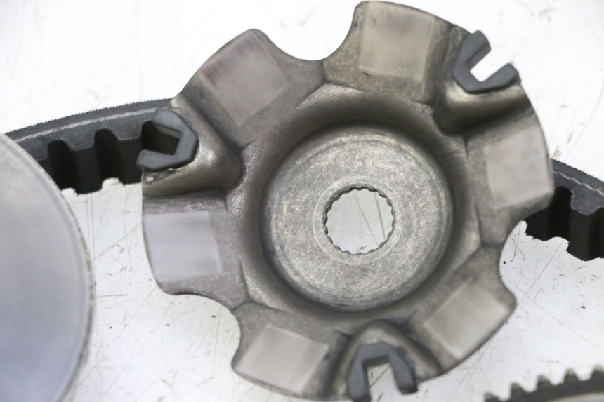 photo de VARIADOR PIAGGIO VESPA S 2T 50 (2007 - 2014) - Primer plano técnico