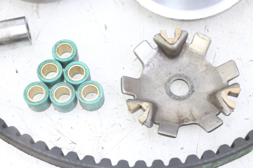 photo de VARIADOR PEUGEOT VIVACITY NEW 2T 50 (2008 - 2017) - Otra perspectiva