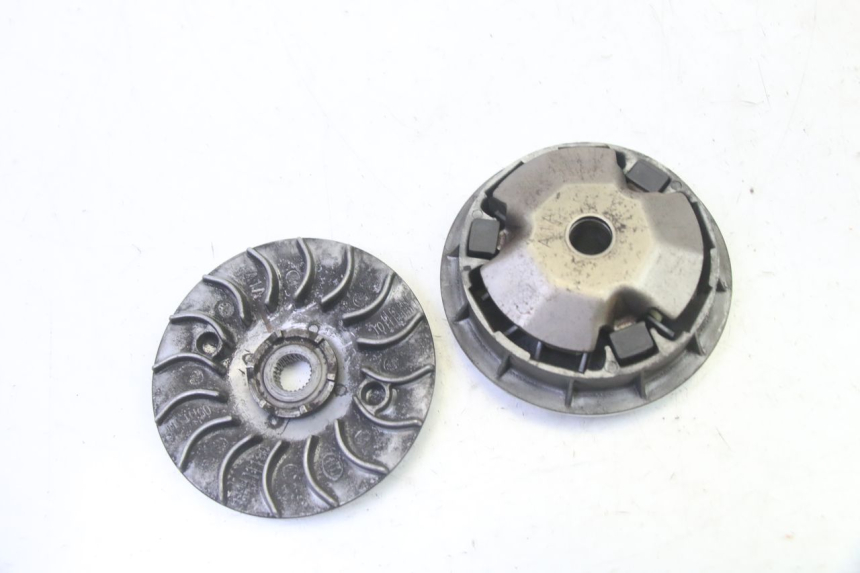 photo de VARIADOR PEUGEOT VIVACITY NEW 4T 50 (2008 - 2017) - Zoom estado de uso