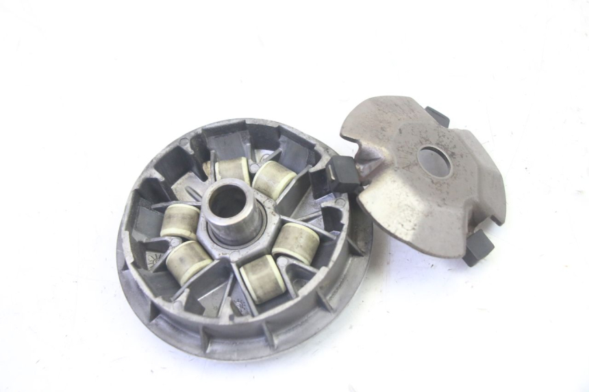 photo de VARIADOR PEUGEOT VIVACITY NEW 4T 50 (2008 - 2017) - Primer plano técnico