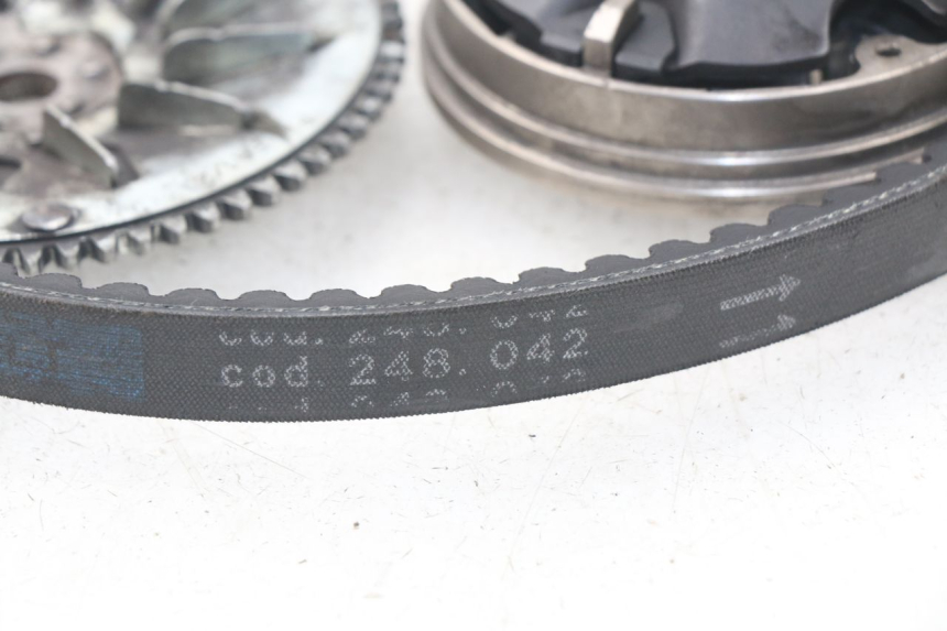 photo de VARIADOR PEUGEOT VIVACITY 100 (1999 - 2008) - Detalle de la pieza