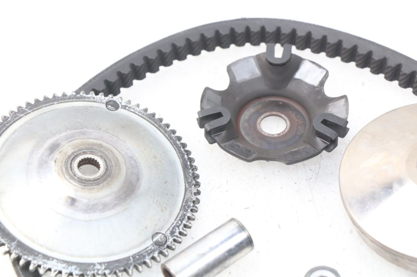 photo de VARIADOR PEUGEOT VIVACITY 100 (1999 - 2008) - Primer plano técnico