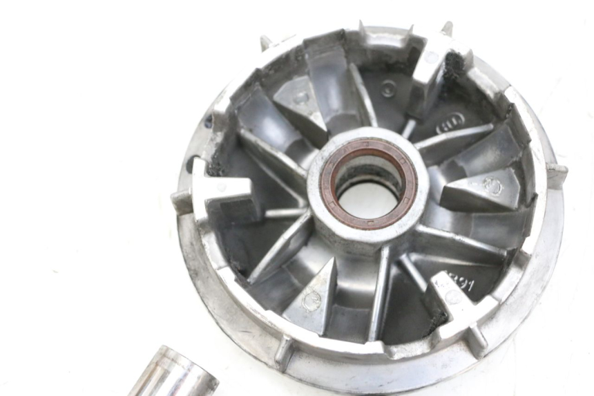 photo de VARIADOR YAMAHA XMAX X-MAX ABS 125 (2017 - 2020) - Zoom sobre los componentes