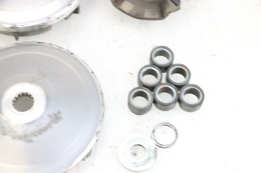 photo de VARIADOR YAMAHA XMAX X-MAX ABS 125 (2017 - 2020) - Otra perspectiva