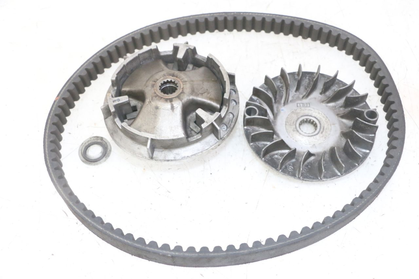 photo de VARIADOR YAMAHA XMAX X-MAX 125 (2006 - 2009) - Detalle de la pieza