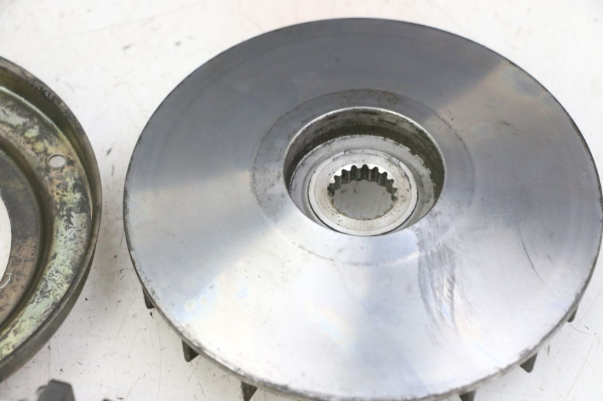 photo de VARIADOR YAMAHA X-MAX XMAX 250 (2006 - 2009) - Primer plano técnico