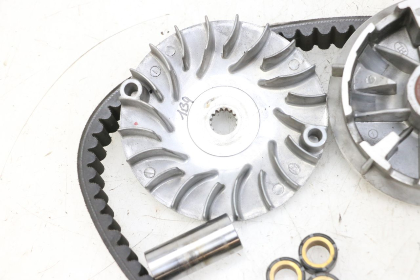 photo de VARIADOR YAMAHA XMAX X-MAX 125 (2006 - 2009) - Otra vista del artículo