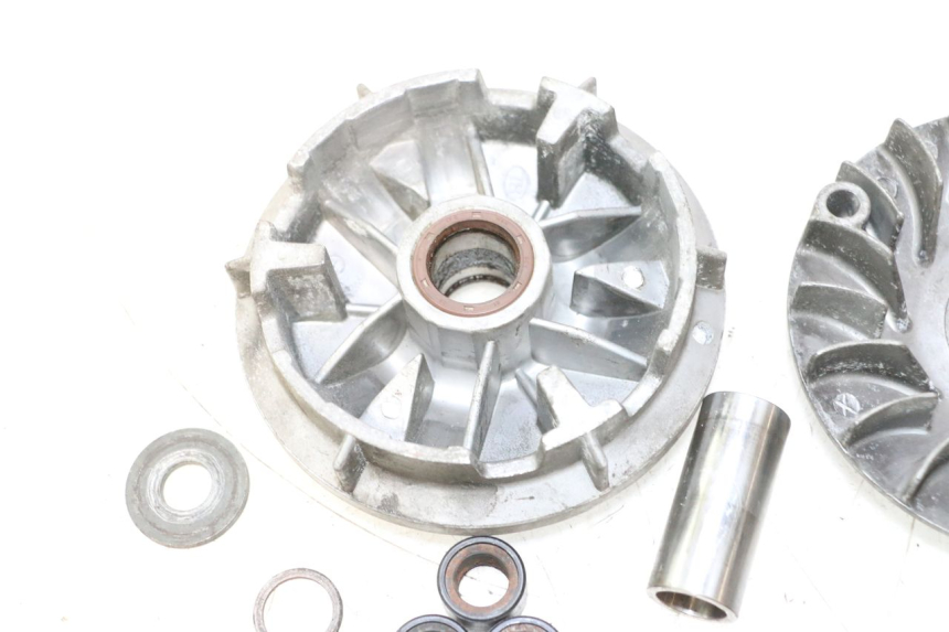 photo de VARIADOR YAMAHA XMAX X-MAX 125 (2006 - 2009) - Primer plano de alta resolución