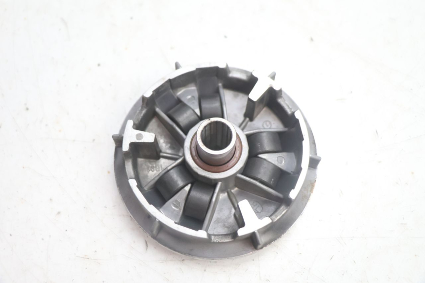 photo de VARIADOR YAMAHA XMAX X-MAX 125 (2006 - 2009) - Primer plano técnico