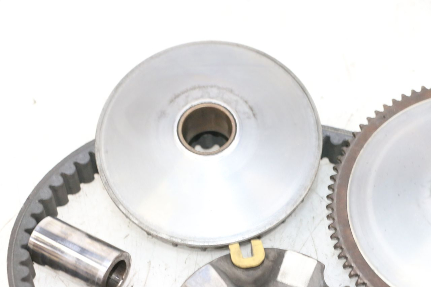 photo de VARIADOR PIAGGIO X8 125 (2004 - 2007) - Primer plano técnico