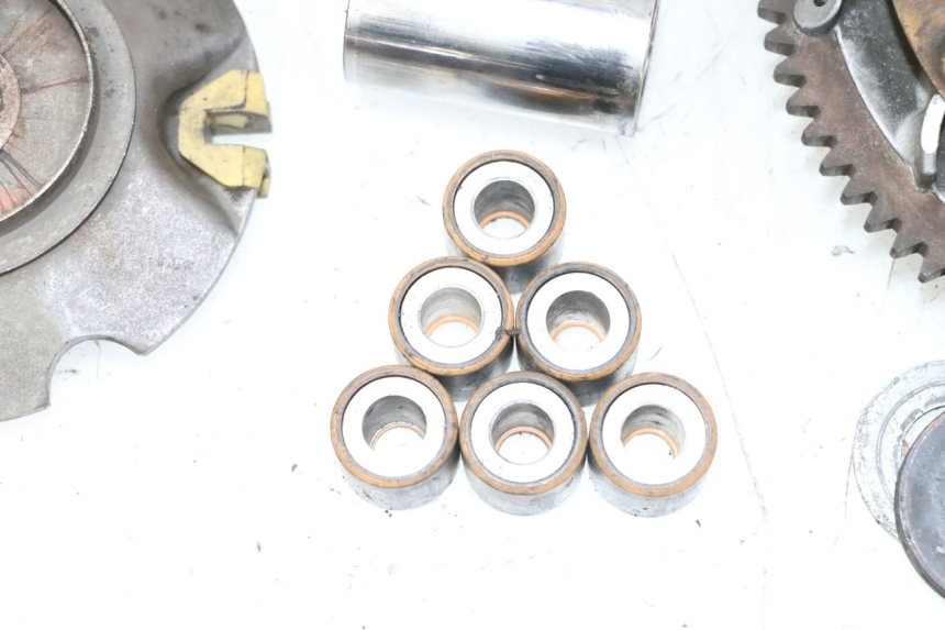 photo de VARIADOR PIAGGIO XEVO - X EVO 125 (2007 - 2017) - Características distintivas