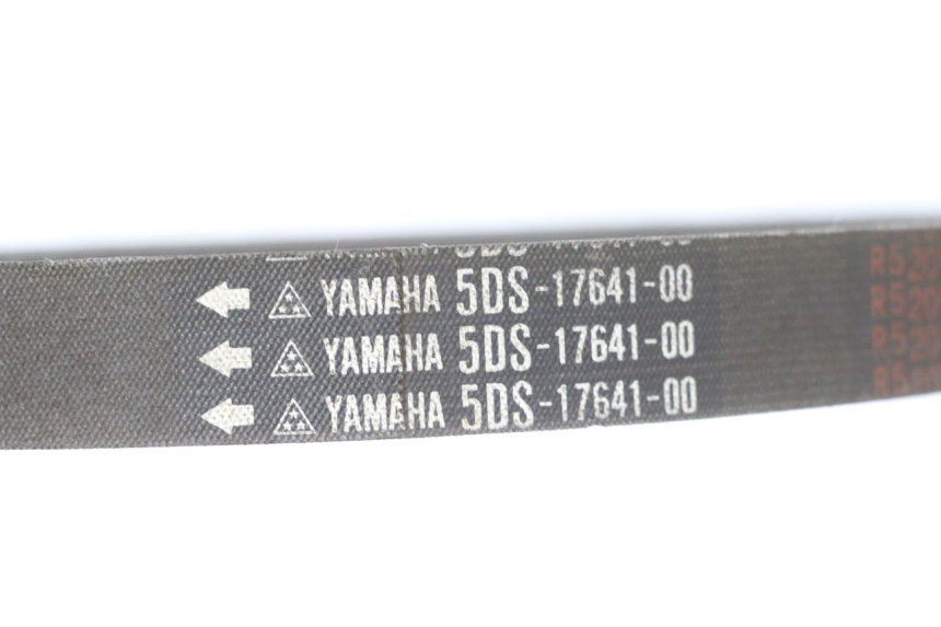photo de VARIADOR YAMAHA YP MAJESTY 125 (1998 - 2001) - Detalles de los puntos de fijación