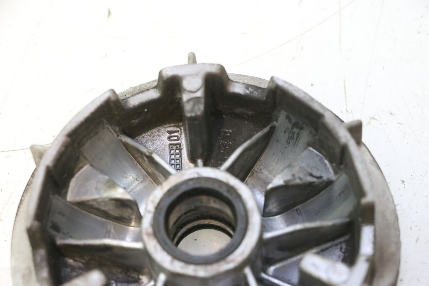 photo de VARIADOR YAMAHA YP MAJESTY 125 (2002 - 2006) - Enfoque en la estructura