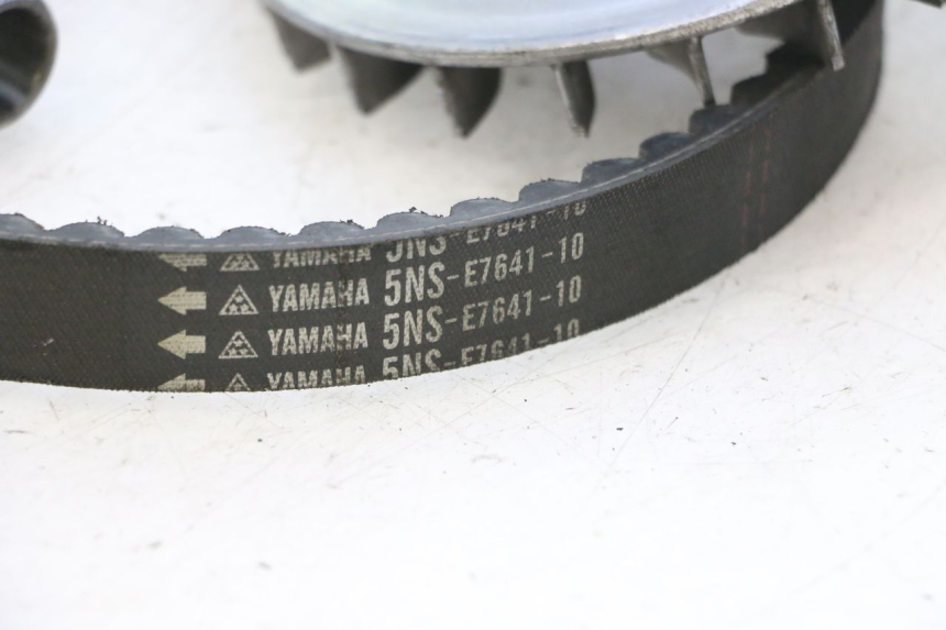 photo de VARIADOR YAMAHA YP MAJESTY 125 (1998 - 2001) - Otra perspectiva