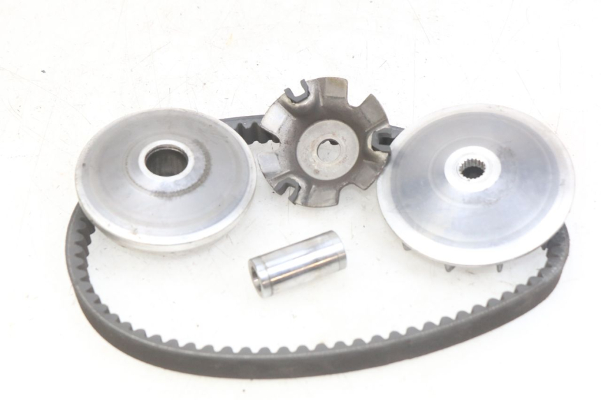 photo de VARIADOR YIYING YY125T 125 (2006 - 2014) - Detalles de los puntos de fijación