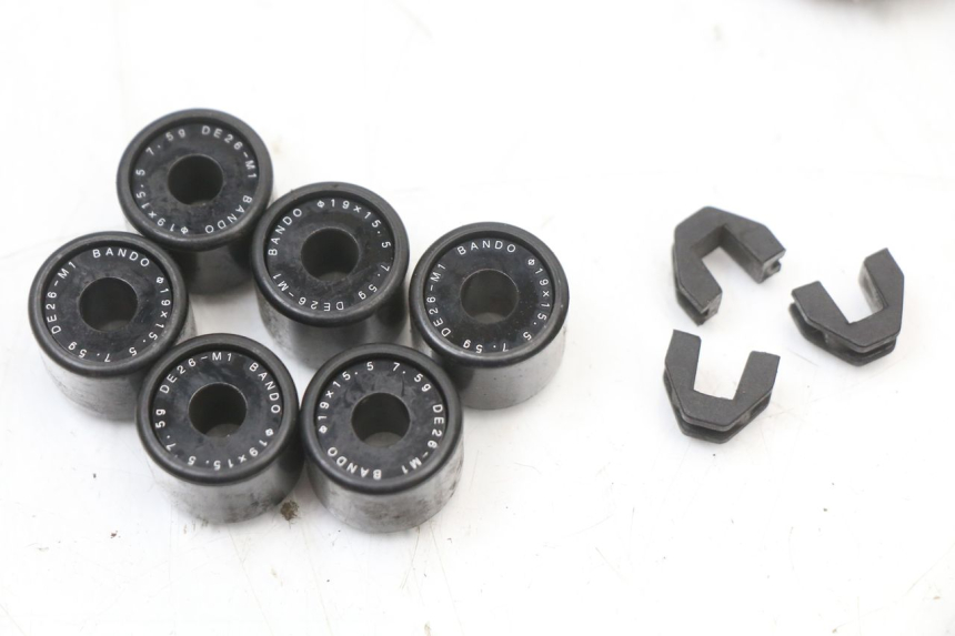 photo de VARIADOR PIAGGIO ZIP 2T 50 (2009 - 2019) - Detalles de los puntos de fijación