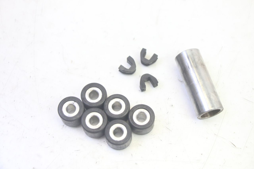 photo de VARIADOR PIAGGIO ZIP 4T 50 (2018 - 2020) - Primer plano técnico