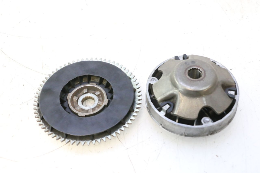 photo de VARIADOR PIAGGIO ZIP IGET 4T 50 (2021 - 2023) - Detalle de la pieza