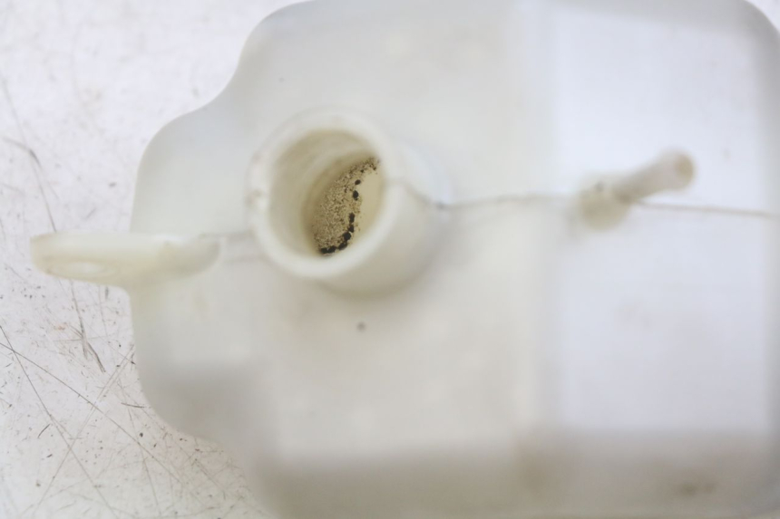 photo de DEPÓSITO EXPANSIÓN PEUGEOT CITYSTAR 125 (2011 - 2017) - Detalle de la pieza