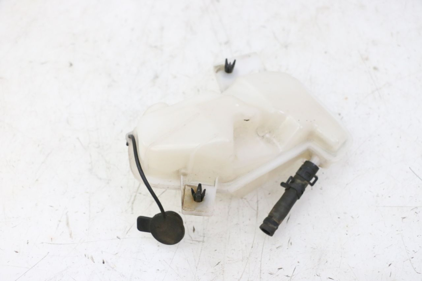 photo de BOTELLA EXPANSION BMW G310 R 310 (2016 - 2020) - Otra perspectiva