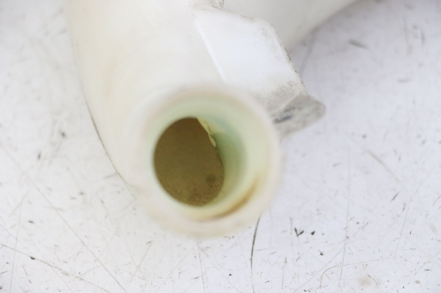 photo de DEPÓSITO DE EXPANSIÓN PIAGGIO MP3 500 (2011 - 2015) - Detalles de los puntos de fijación