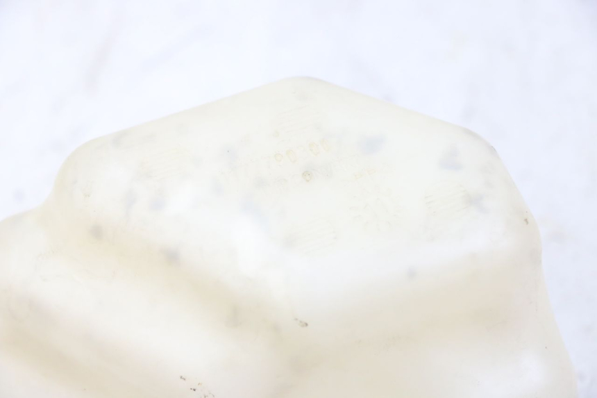 photo de DEPÓSITO EXPANSIÓN PEUGEOT CITYSTAR 125 (2011 - 2017) - Otra perspectiva