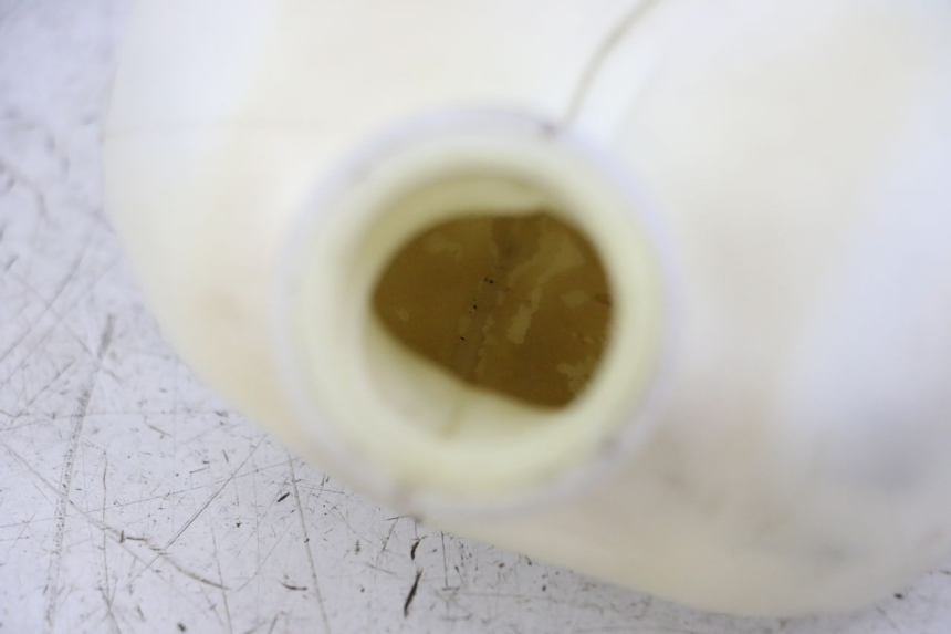 photo de BOTELLA EXPANSION PEUGEOT SATELIS 125 (2013 - 2018) - Primer plano técnico