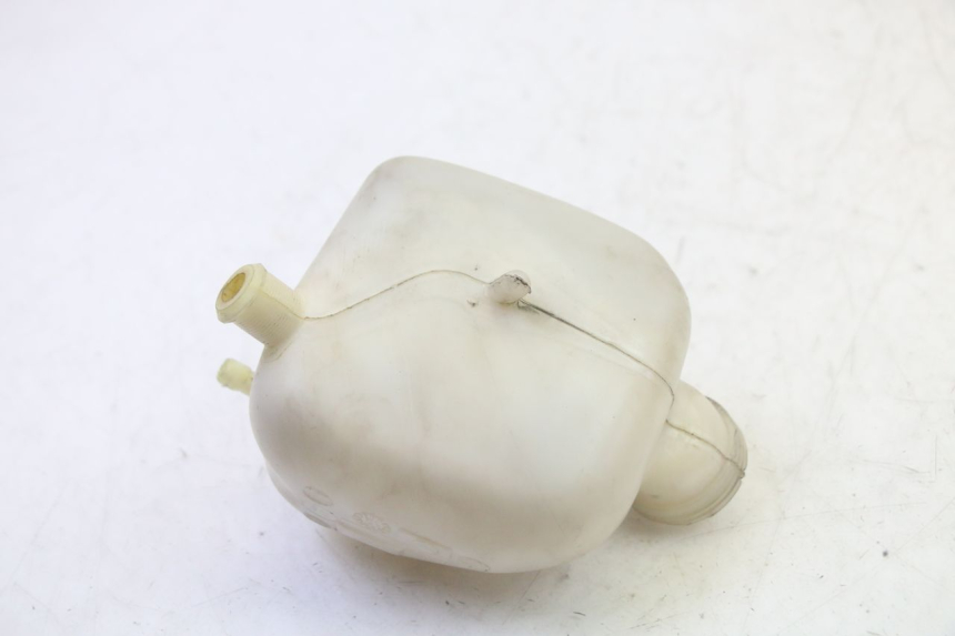 photo de DEPÓSITO DE EXPANSIÓN PEUGEOT SATELIS 125 (2010 - 2012) - Primer plano técnico