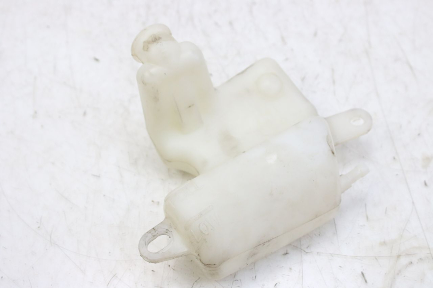 photo de DEPÓSITO DE EXPANSIÓN MBK SKYCRUISER 125 (2010 - 2013) - Detalles de los puntos de fijación