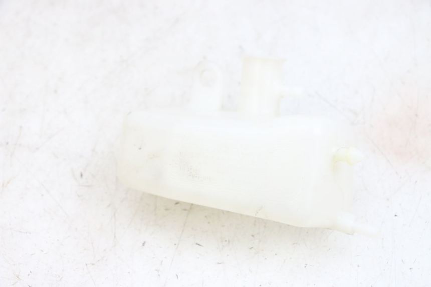 photo de BOTELLA EXPANSION YAMAHA TRICITY 300 (2020 - 2024) - Otra perspectiva