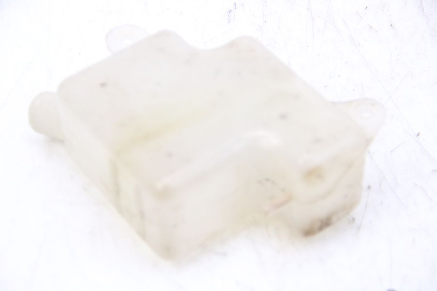 photo de DEPÓSITO DE EXPANSIÓN SUZUKI UH BURGMAN 125 (2002 - 2006) - Zoom estado de uso