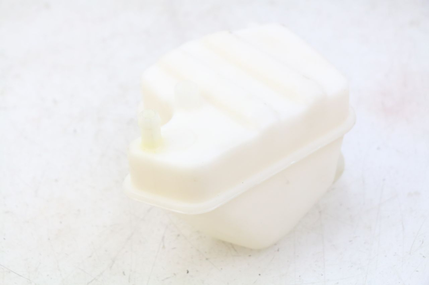 photo de DEPÓSITO DE EXPANSIÓN PIAGGIO VESPA GTS SUPER IE 125 (2009 - 2016) - Otra perspectiva