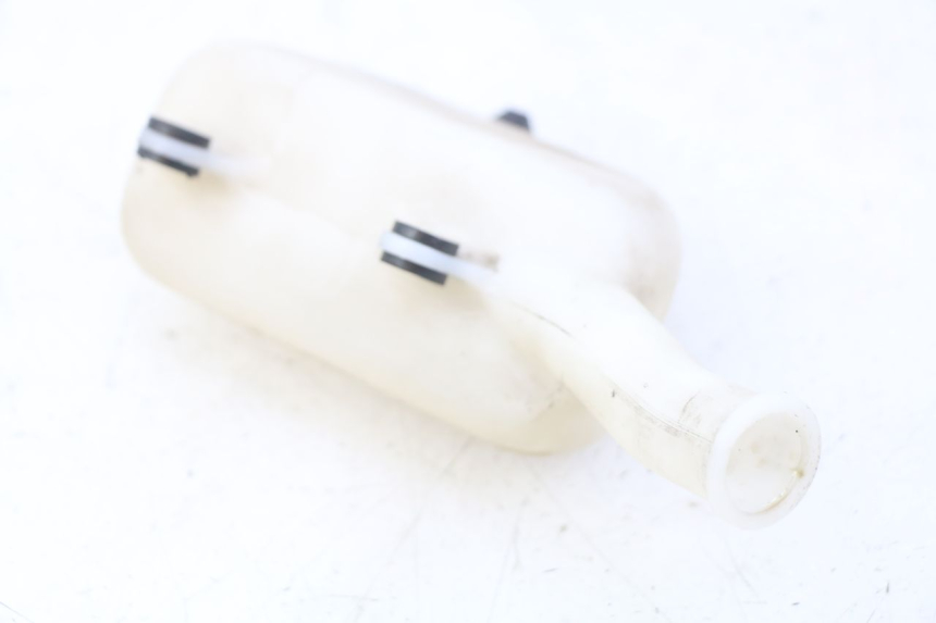 photo de DEPÓSITO DE EXPANSIÓN HONDA VT C SHADOW 125 (1999 - 2007) - Detalle de la pieza