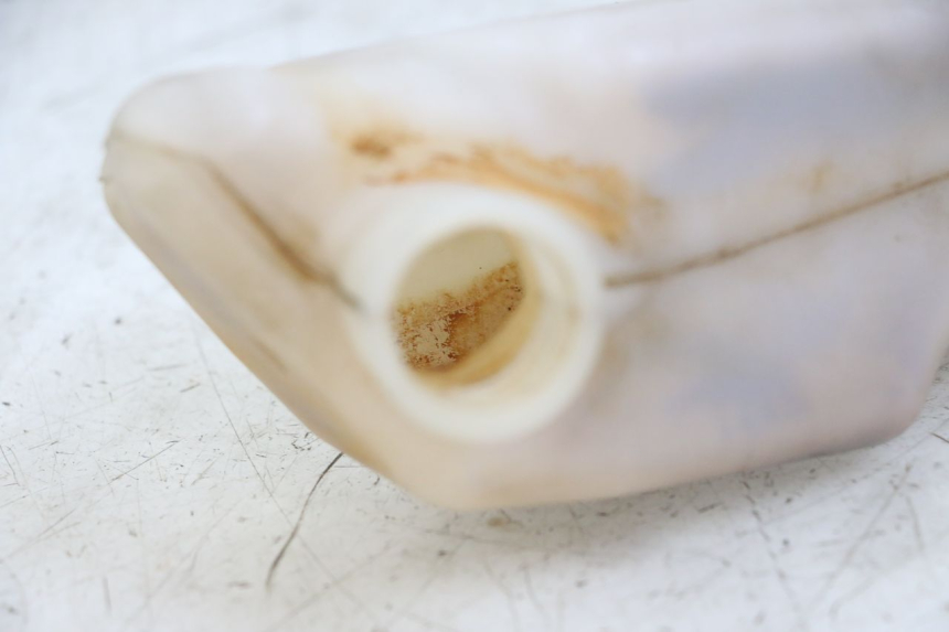 photo de DEPÓSITO DE EXPANSIÓN YAMAHA X-MAX XMAX 250 (2006 - 2009) - Zoom estado de uso