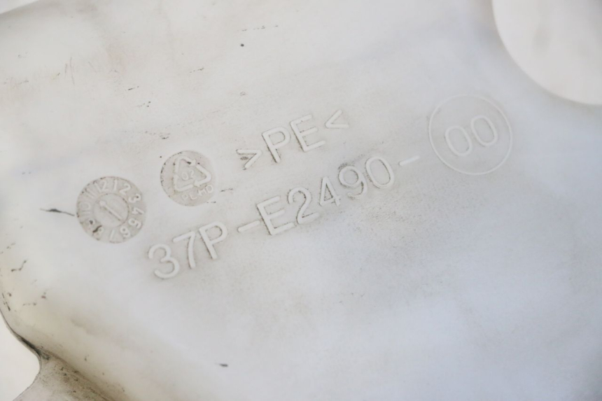 photo de BOTELLA EXPANSION YAMAHA X-MAX XMAX 125 (2010 - 2013) - Detalles de los puntos de fijación