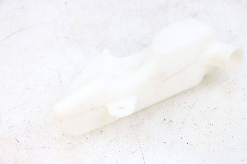 photo de DEPÓSITO DE EXPANSIÓN YAMAHA XMAX X-MAX 125 (2006 - 2009) - Primer plano técnico