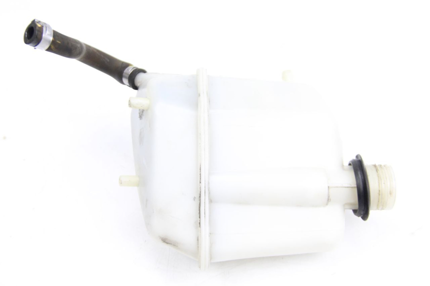 photo de DEPÓSITO EXPANSIÓN PIAGGIO XEVO - X EVO 125 (2007 - 2017) - Primer plano técnico