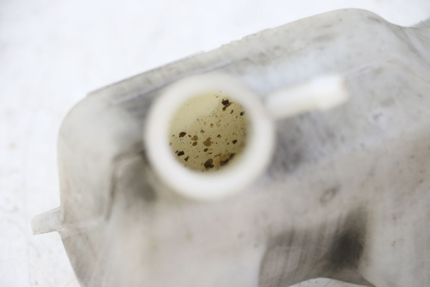 photo de BOTELLA EXPANSION YAMAHA FZS FAZER 600 (2001 - 2003) - Detalles de los puntos de fijación