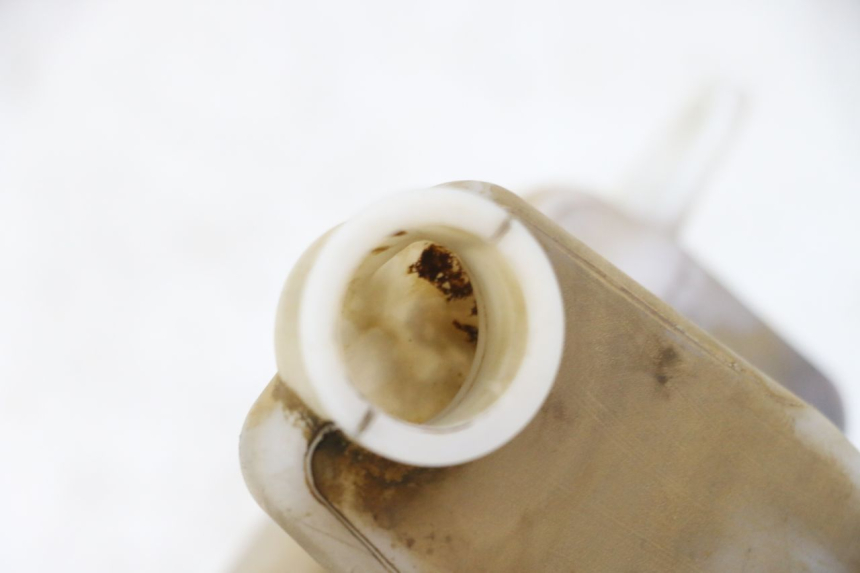 photo de BOTELLA EXPANSION YAMAHA X-MAX XMAX ABS 250 (2010 - 2014) - Primer plano técnico