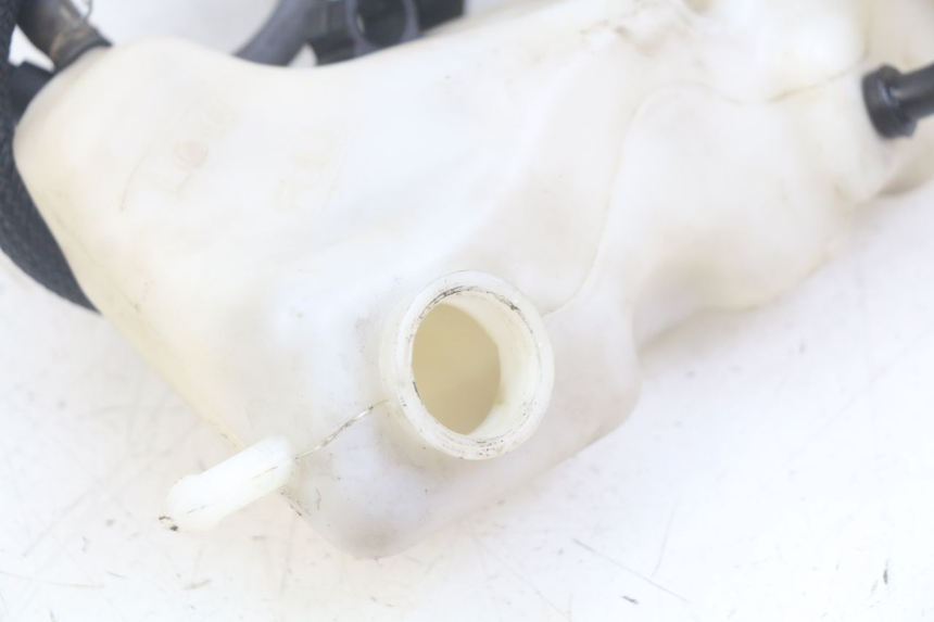 photo de DEPÓSITO DE EXPANSIÓN YAMAHA YP MAJESTY 400 (2004 - 2008) - Detalle de la pieza