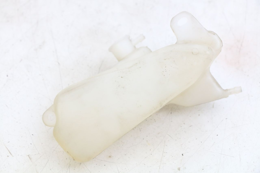 photo de DEPÓSITO DE EXPANSIÓN YAMAHA YZF R THUNDERCAT 600 (1996 - 2003) - Primer plano técnico