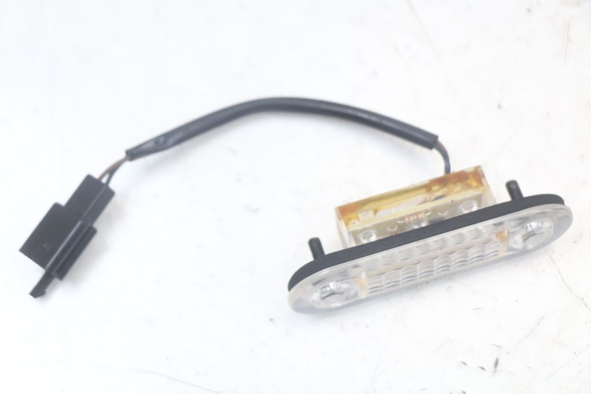 photo de LUZ DE POSICIÓN QUADRO 3D S 350 (2013 - 2018) - Zoom estado de uso