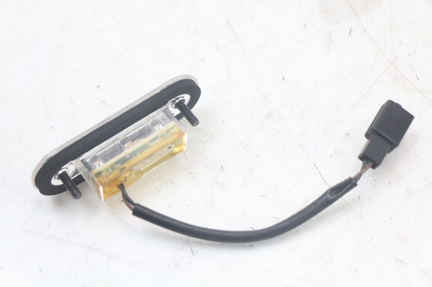 photo de LUZ DE POSICIÓN QUADRO 3D S 350 (2013 - 2018) - Primer plano técnico